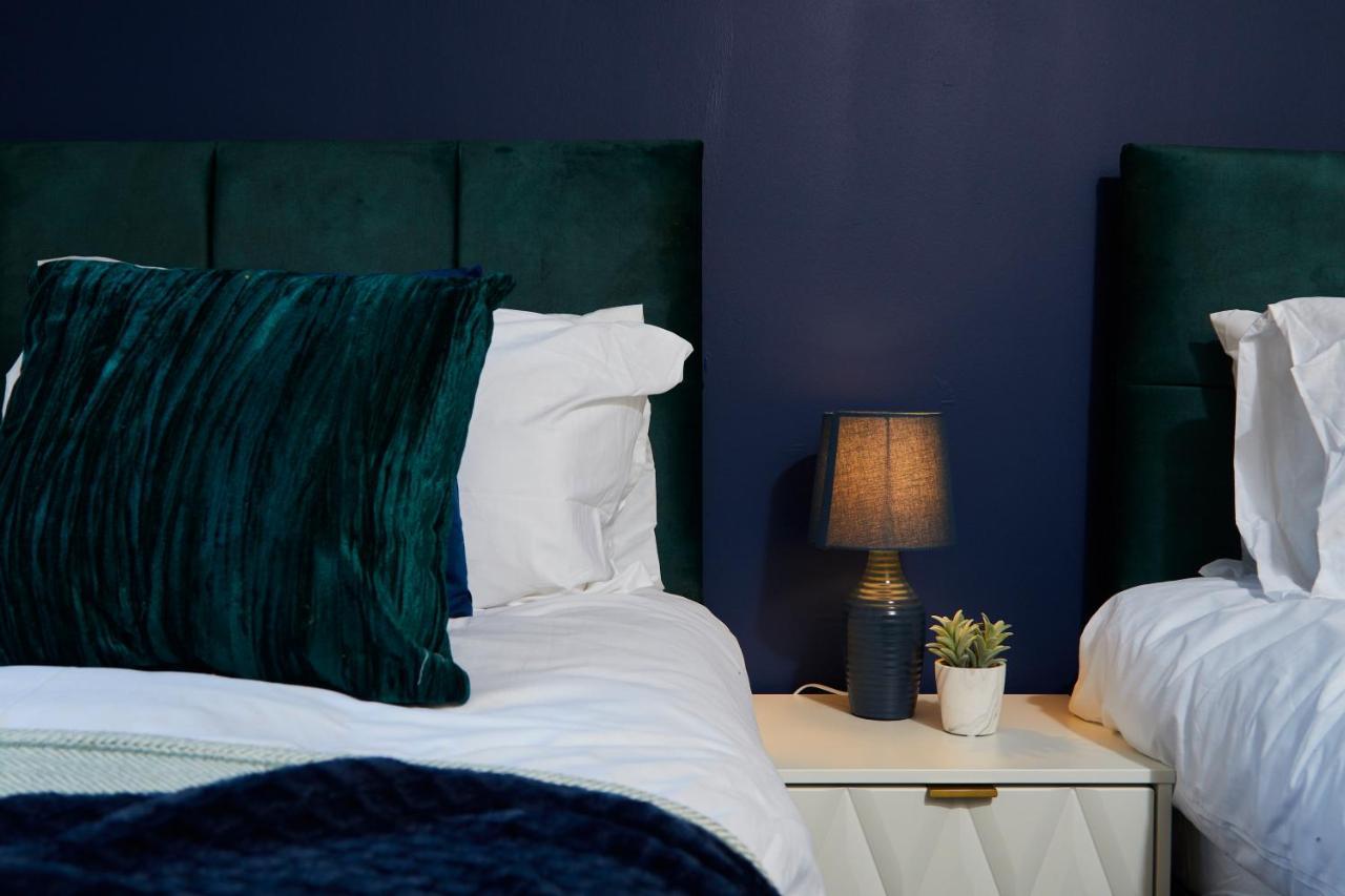 Exquisite Cambridge Abode - Sleeps 6 - Parking Apartamento Exterior foto